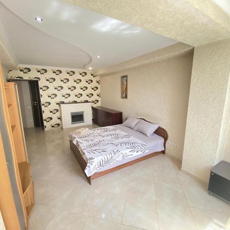 Ultra Central Double Room Appartment In Kişinev Dış mekan fotoğraf